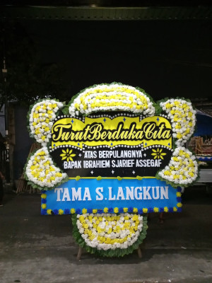 Papan Bunga Duka di Pringgabaya